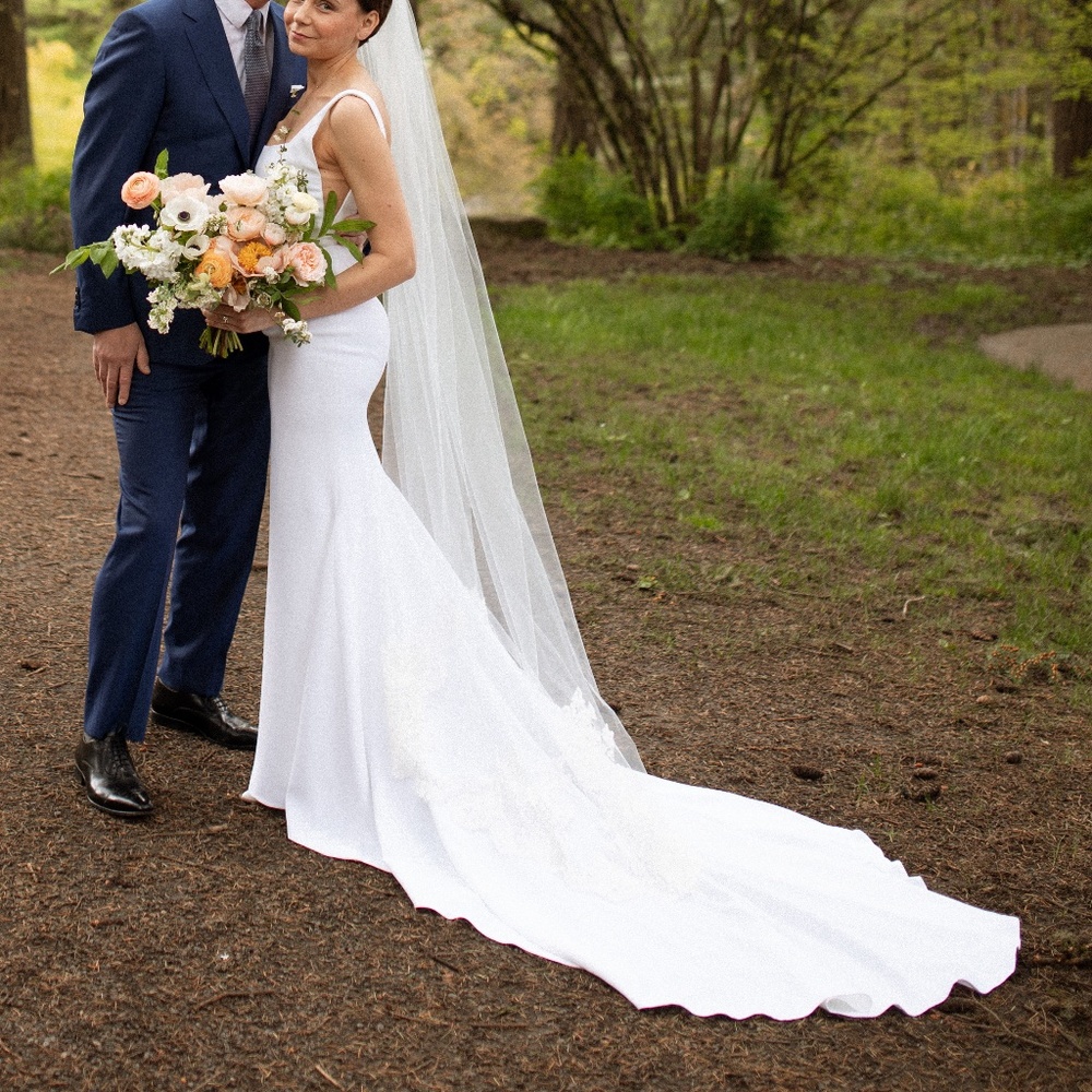 Alyssa Kristin "Sydney" Wedding Gown - Size 4